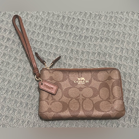 Coach Handbags - Coach double corner zip wristlet